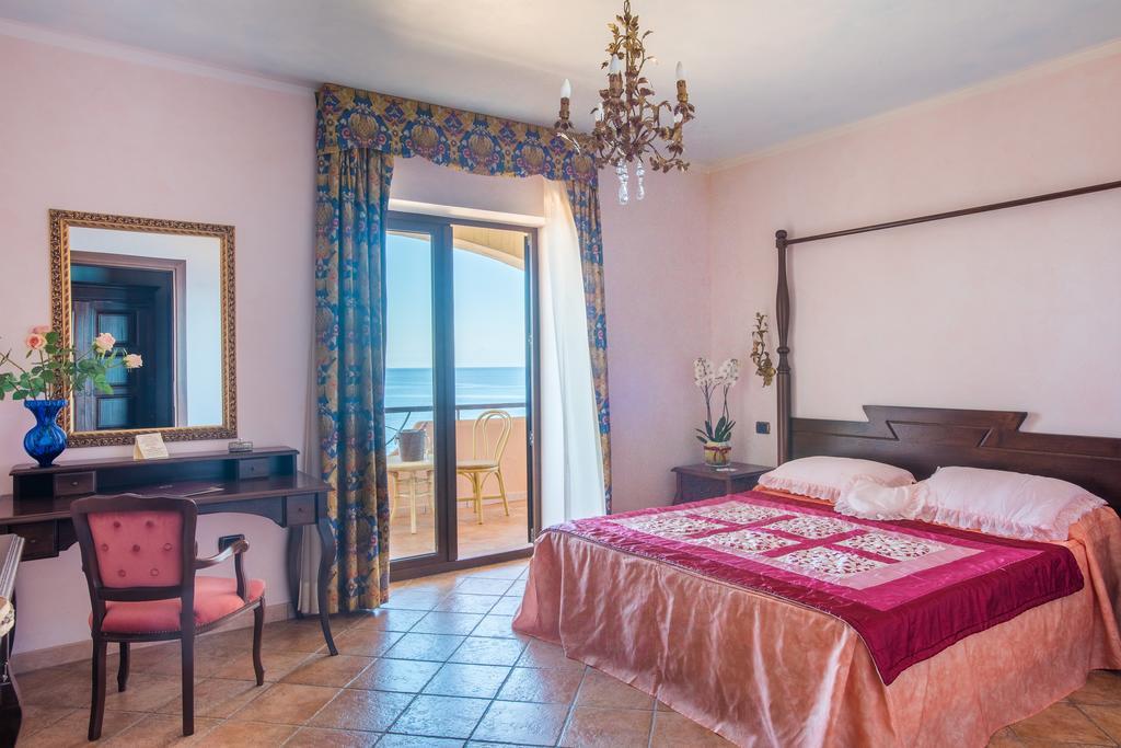 Hotel Lido Degli Spagnoli Wellness & Spa ポルトスクーゾ エクステリア 写真